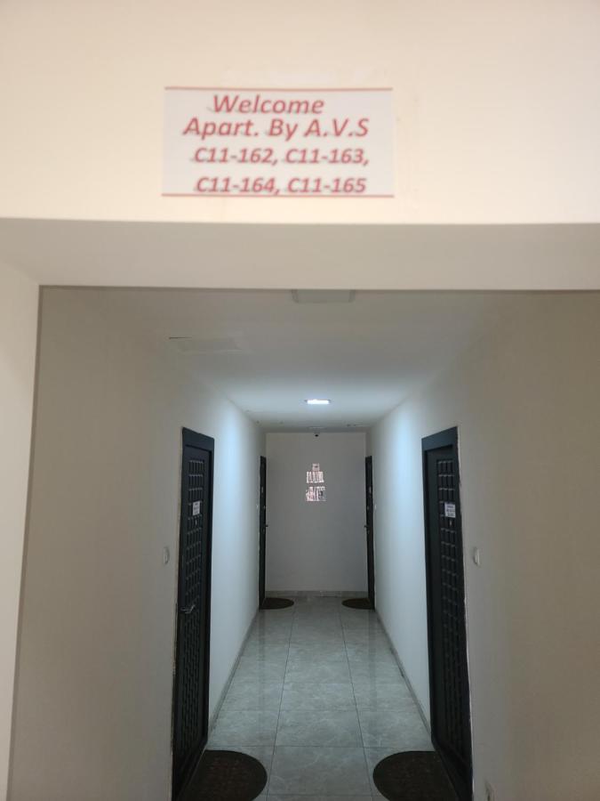 Pride Properties Welcomes You At 17 Buzant St 11-166 Yerevan Armenia Exterior photo