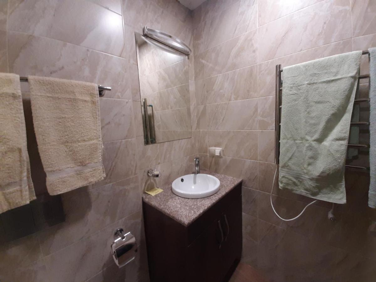 Pride Properties Welcomes You At 17 Buzant St 11-166 Yerevan Armenia Exterior photo