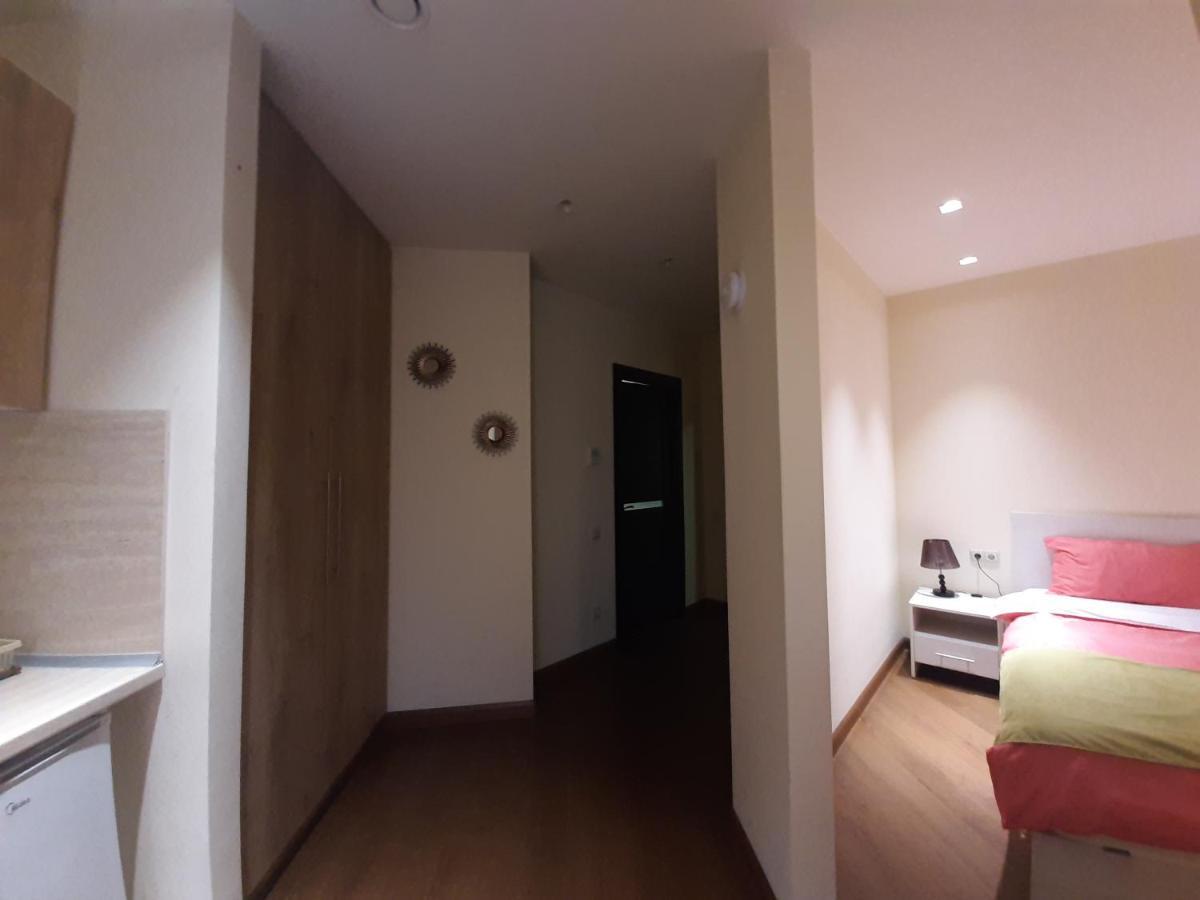 Pride Properties Welcomes You At 17 Buzant St 11-166 Yerevan Armenia Exterior photo